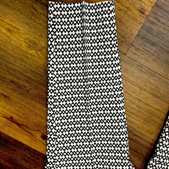 Black and white plus size pants - Picture 3 of 5